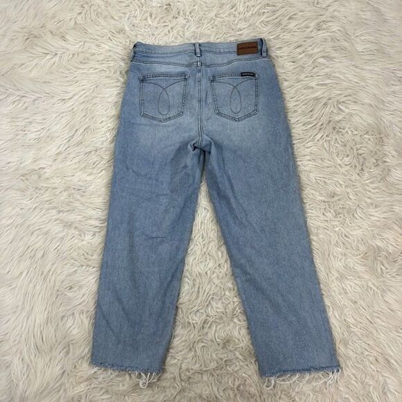 Calvin Klein High Rise Vintage Straight Women’s Distressed Light Wash Denim Jean - Picture 2 of 10